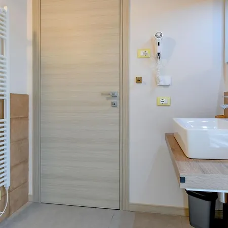 Gardaliva 4 Lägenhet Manerba del Garda